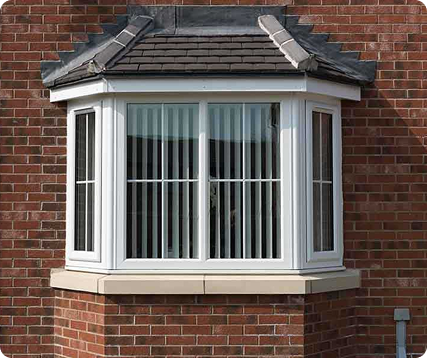 neat-patio-with-sitting-area-2023-11-27-05-33-17-utc 2 (1)